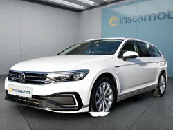 Weiß Gebraucht 2020 VW Passat GTE Kombi | 29.749 € (Teuer)