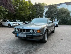 Grau Gebraucht 1988 BMW 735 Limousine | 12.999 €