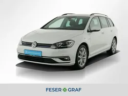 Pure white Gebraucht 2020 VW Golf VIII Highline Kombi | 17.220 € (Fairer Preis)