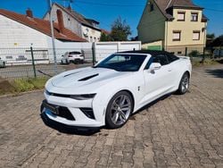 Weiß Gebraucht 2018 Chevrolet Camaro Sport Cabrio | 43.300 € (Teuer)