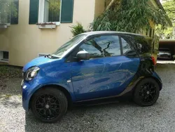 Blau Gebraucht 2018 Smart ForTwo Electric Drive Coupé | 6.800 € (Fairer Preis)