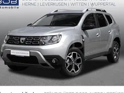 Grau Gebraucht 2021 Dacia Duster Celebration SUV | 18.888 € (Fairer Preis)