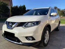 Weiß Gebraucht 2016 Nissan X-Trail N-Connecta SUV | 12.400 € (Fairer Preis)