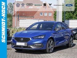 Blau Gebraucht 2024 Seat Leon FR Limousine | 27.750 € (Fairer Preis)