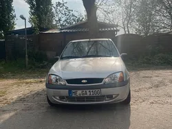 Silber Gebraucht 2001 Ford Fiesta Kleinwagen | 250 € (Superpreis)