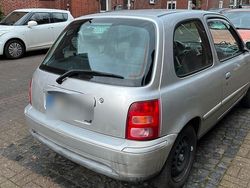 Silber Gebraucht 2002 Nissan Micra Coupé | 1.100 € (Fairer Preis)
