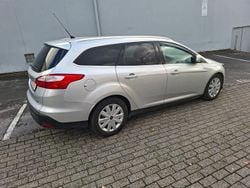 Polarsilber metallic Gebraucht 2012 Ford Focus Titanium Kombi | 4.000 € (Guter Preis)