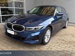 Blau Gebraucht 2024 BMW 320 Comfort Edition Limousine | 36.349 € (Superpreis)