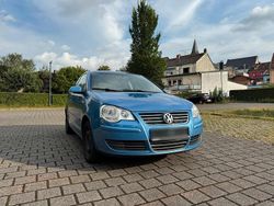 Blau Gebraucht 2005 VW Polo Kleinwagen | 1.600 € (Fairer Preis)