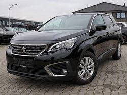 Schwarz Gebraucht 2020 Peugeot 5008 Van / Kleinbus | 14.518 € (Guter Preis)