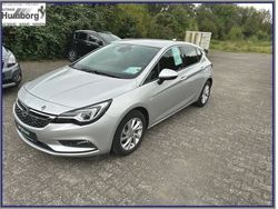 Silber metallic Gebraucht 2017 Opel Astra Innovation Limousine | 14.470 € (Fairer Preis)