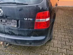 Schwarz Gebraucht 2003 VW Touran Van / Kleinbus | 1.500 € (Guter Preis)