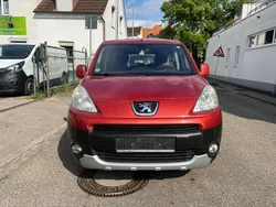 Rot Gebraucht 2012 Peugeot Partner Van / Kleinbus | 2.799 € (Superpreis)