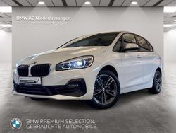 Weiß Gebraucht 2021 BMW 220 Active Tourer Sport Line Van / Kleinbus | 23.980 € (Fairer Preis)