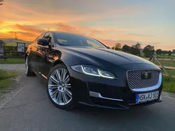 Schwarz Gebraucht 2016 Jaguar XJ Premium Luxury Limousine | 26.500 € (Etwas zu teuer)