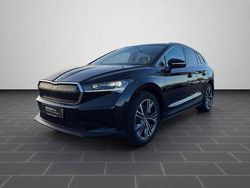 Blackmagic perleffekt (metallic) Gebraucht 2023 Skoda Enyaq iV Loft SUV | 36.990 € (Superpreis)