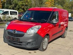 Rot Gebraucht 2016 Opel Combo Van / Kleinbus | 6.490 € (Etwas zu teuer)