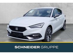 Weiß Gebraucht 2025 Seat Leon Style Limousine | 36.450 € (Teuer)