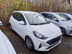 Atlas white / sol Gebraucht 2024 Hyundai i10 Select Kleinwagen | 13.990 € (Guter Preis)