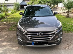 Braun Gebraucht 2016 Hyundai Tucson SUV | 12.499 € (Guter Preis)