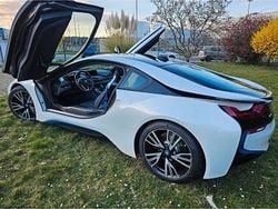 Weiß Gebraucht 2015 BMW i8 Pure Impulse Coupé | 62.500 € (Guter Preis)