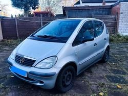 Silber Gebraucht 2001 Mercedes A170 Kleinwagen | 250 €