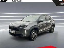 Grau Gebraucht 2025 Toyota Yaris Cross Team SUV | 28.790 € (Fairer Preis)
