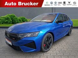 Blau Neu 2025 Skoda Octavia RS Limousine | 54.430 €