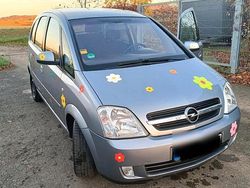 Silber Gebraucht 2005 Opel Meriva Van / Kleinbus | 2.000 € (Fairer Preis)