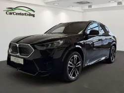 Black sapphire metallic Gebraucht 2024 BMW iX2 M Sport SUV | 46.990 € (Etwas zu teuer)
