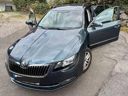 Silber Gebraucht 2015 Skoda Superb Kombi | 11.899 € (Fairer Preis)