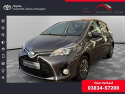 Marlingrau metallic Gebraucht 2016 Toyota Yaris Hybrid Basis Limousine | 11.900 € (Guter Preis)