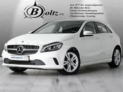 Calcitweiss Gebraucht 2018 Mercedes A200 Urban Limousine | 19.990 € (Fairer Preis)