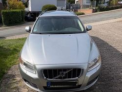 Silber Gebraucht 2008 Volvo V70 Momentum Kombi | 3.750 € (Etwas zu teuer)