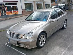 Beige Gebraucht 2004 Mercedes C180 Limousine | 6.900 €