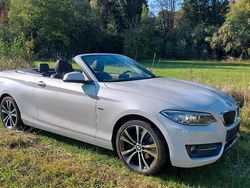 Weiß Gebraucht 2016 BMW 220 Sport Line Cabrio | 20.500 € (Etwas zu teuer)