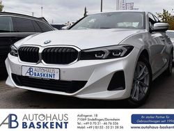 Weiß Gebraucht 2022 BMW 320 Limousine | 27.490 € (Fairer Preis)