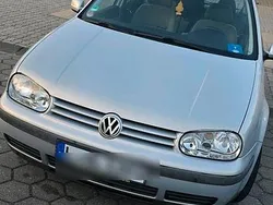Silber Gebraucht 2000 VW Golf IV Kleinwagen | 1.600 € (Fairer Preis)
