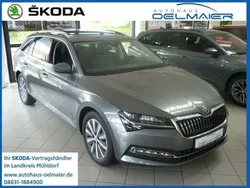 Graphite grau metallic (metallic) Gebraucht 2023 Skoda Superb Premium Edition Kombi | 44.860 € (Etwas zu teuer)