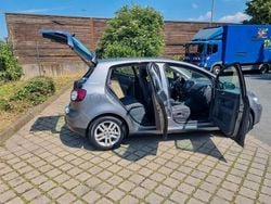 Grau Gebraucht 2007 VW Golf Plus Cross Comfortline Van / Kleinbus | 4.000 € (Fairer Preis)