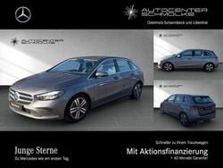 Lack mountaingrau Gebraucht 2022 Mercedes B180 Progressive Van / Kleinbus | 24.850 € (Guter Preis)