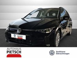 Grenadillschwarz metallic Gebraucht 2024 VW Golf VIII Life Kombi | 26.980 € (Etwas zu teuer)