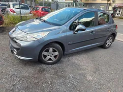 Grau Gebraucht 2009 Peugeot 207 Tendance Limousine | 2.750 € (Fairer Preis)