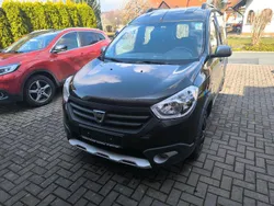 Schwarz Gebraucht 2017 Dacia Dokker Stepway Van | 10.900 € (Guter Preis)