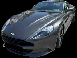 Silber Gebraucht 2015 Aston Martin Vanquish Coupé | 153.900 €