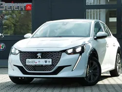 Weiß Gebraucht 2021 Peugeot e-208 Active Kleinwagen | 13.680 € (Fairer Preis)