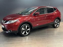 Rot Gebraucht 2015 Nissan Qashqai 360º SUV | 9.980 € (Fairer Preis)