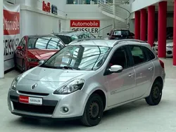 Andere Gebraucht 2010 Renault Clio II Limousine | 999 €