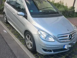 Silber Gebraucht 2005 Mercedes 200 Kombi | 3.800 €