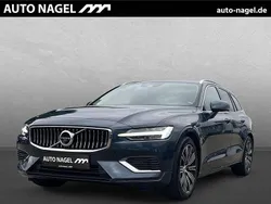 Denim blue (metallic) Gebraucht 2022 Volvo V60 Kombi | 38.880 € (Etwas zu teuer)
